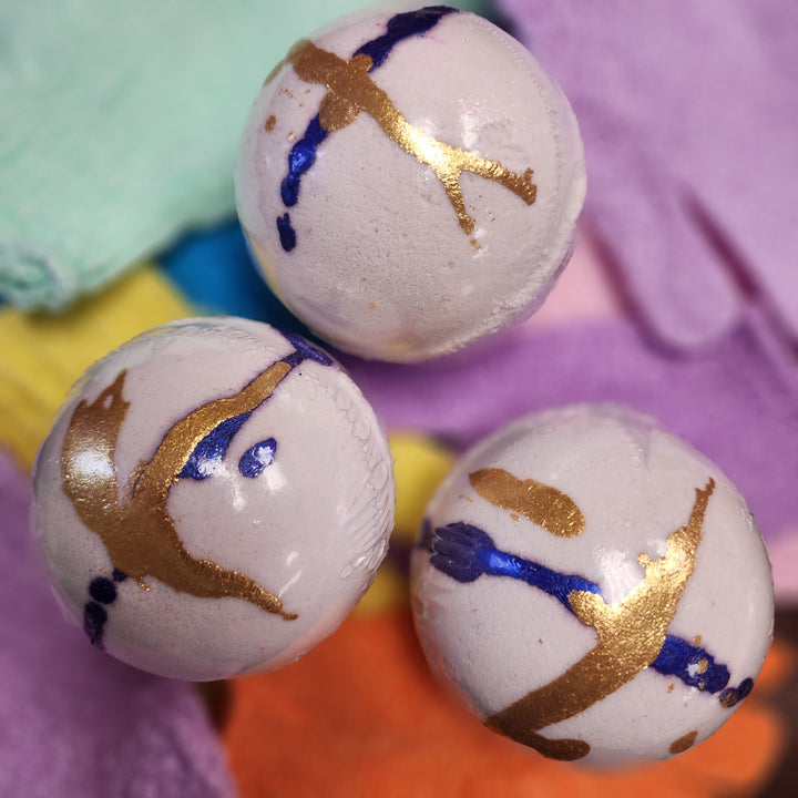 Vanilla & Sandalwood Mega Bath Bomb
