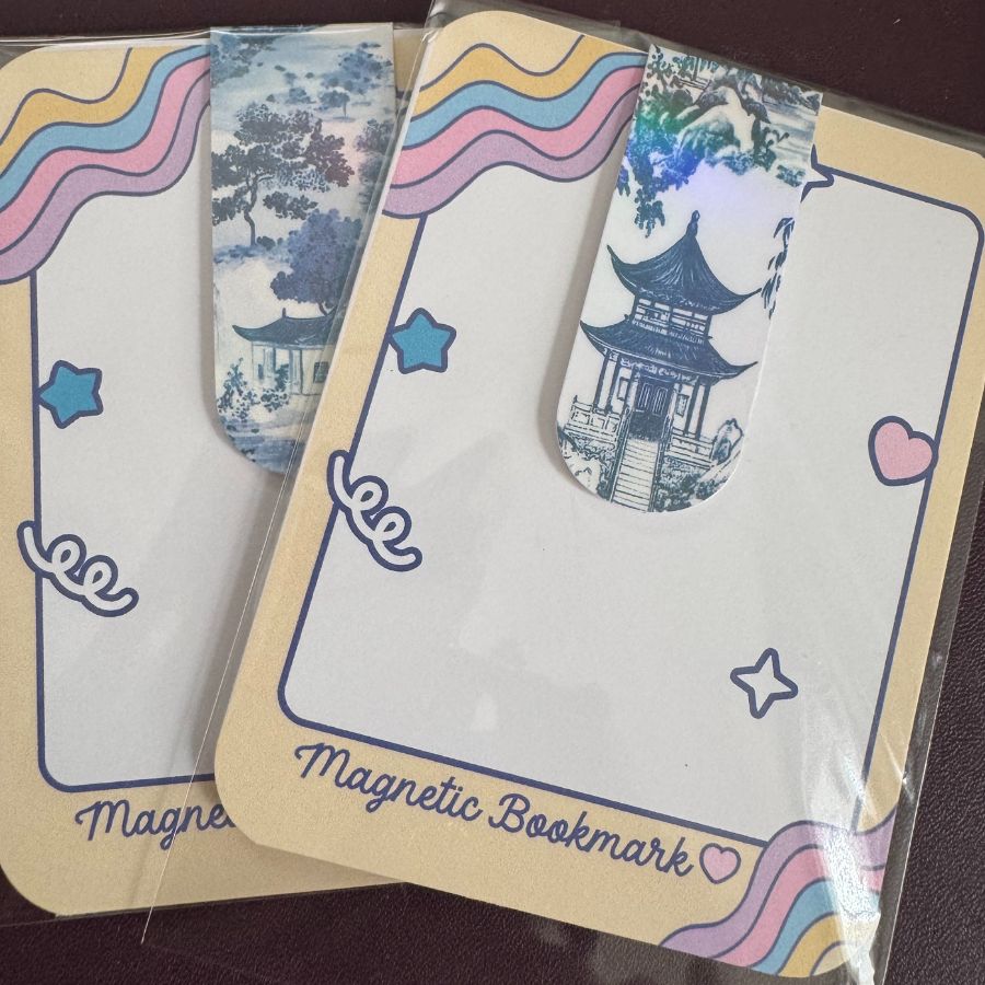 Blue Vintage Magnetic Bookmarks