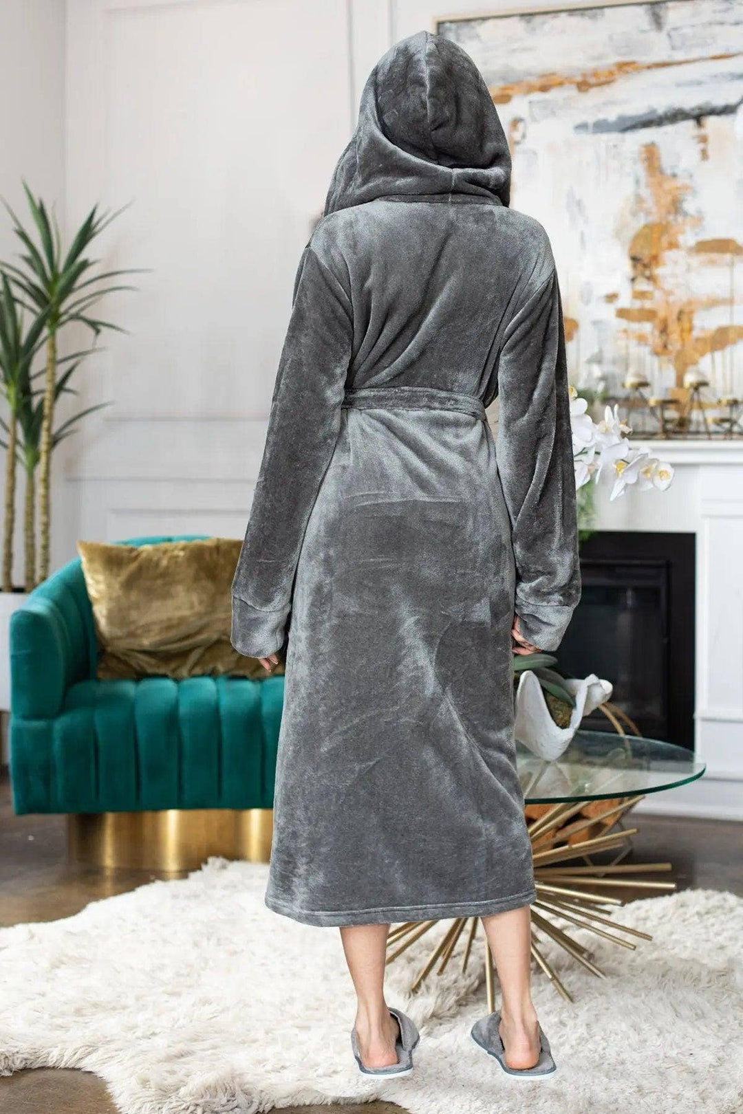 The Plush Retreat Hooded Robe - Silver