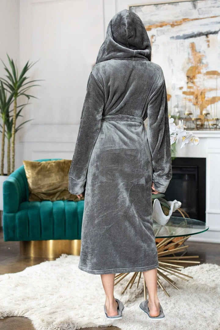 The Plush Retreat Hooded Robe - Silver