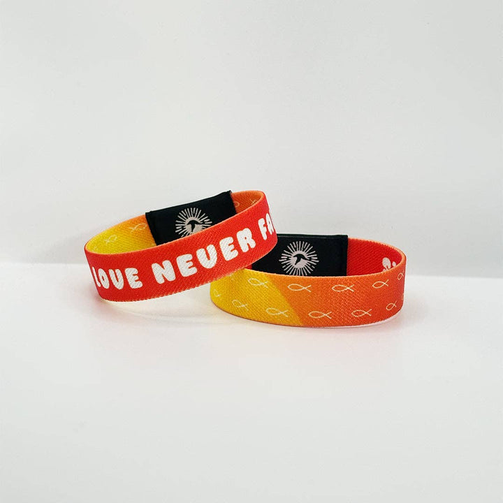 God's Love Never Fails NFC Bible Verse Bracelet