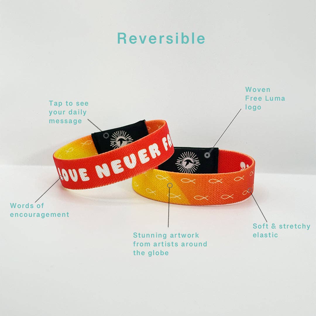 God's Love Never Fails NFC Bible Verse Bracelet