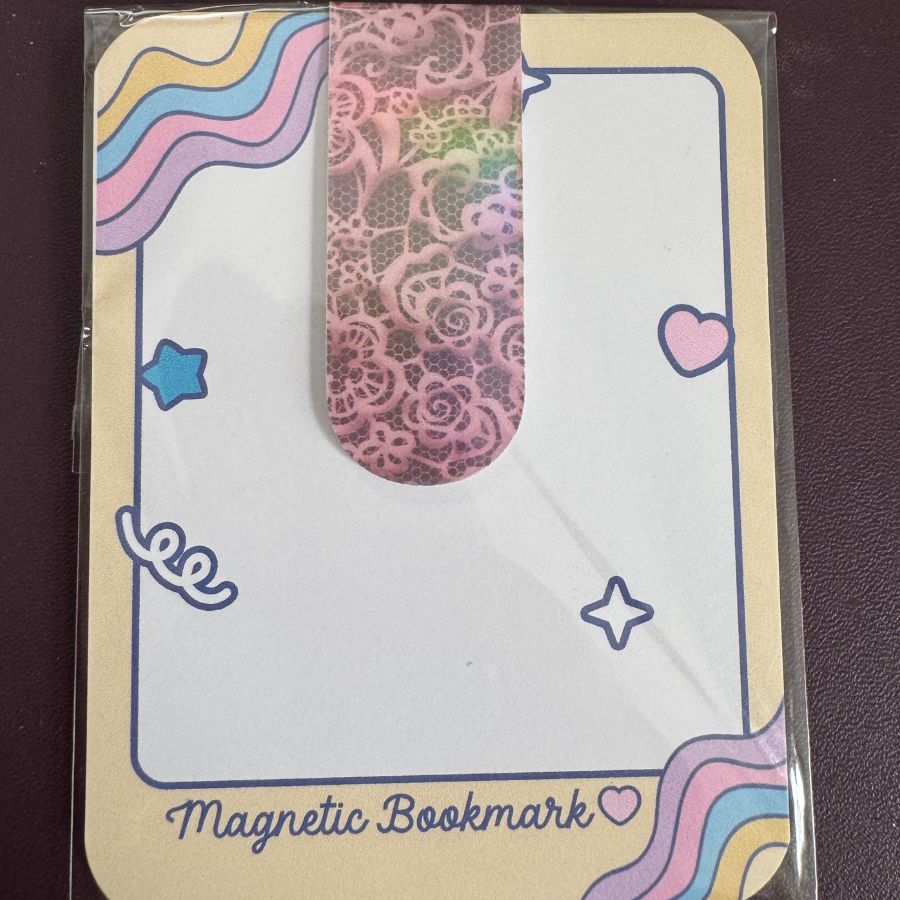 Lace Design Magnetic Bookmark