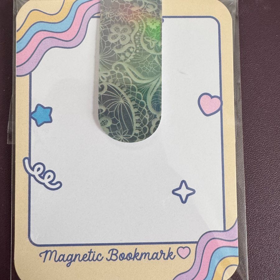 Lace Design Magnetic Bookmark