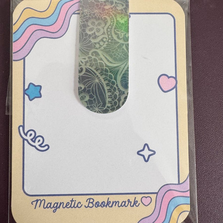 Lace Design Magnetic Bookmark
